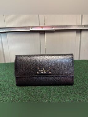 Kate Spade Womens Zip Around Wallet Wellesley Black Pebble Leather